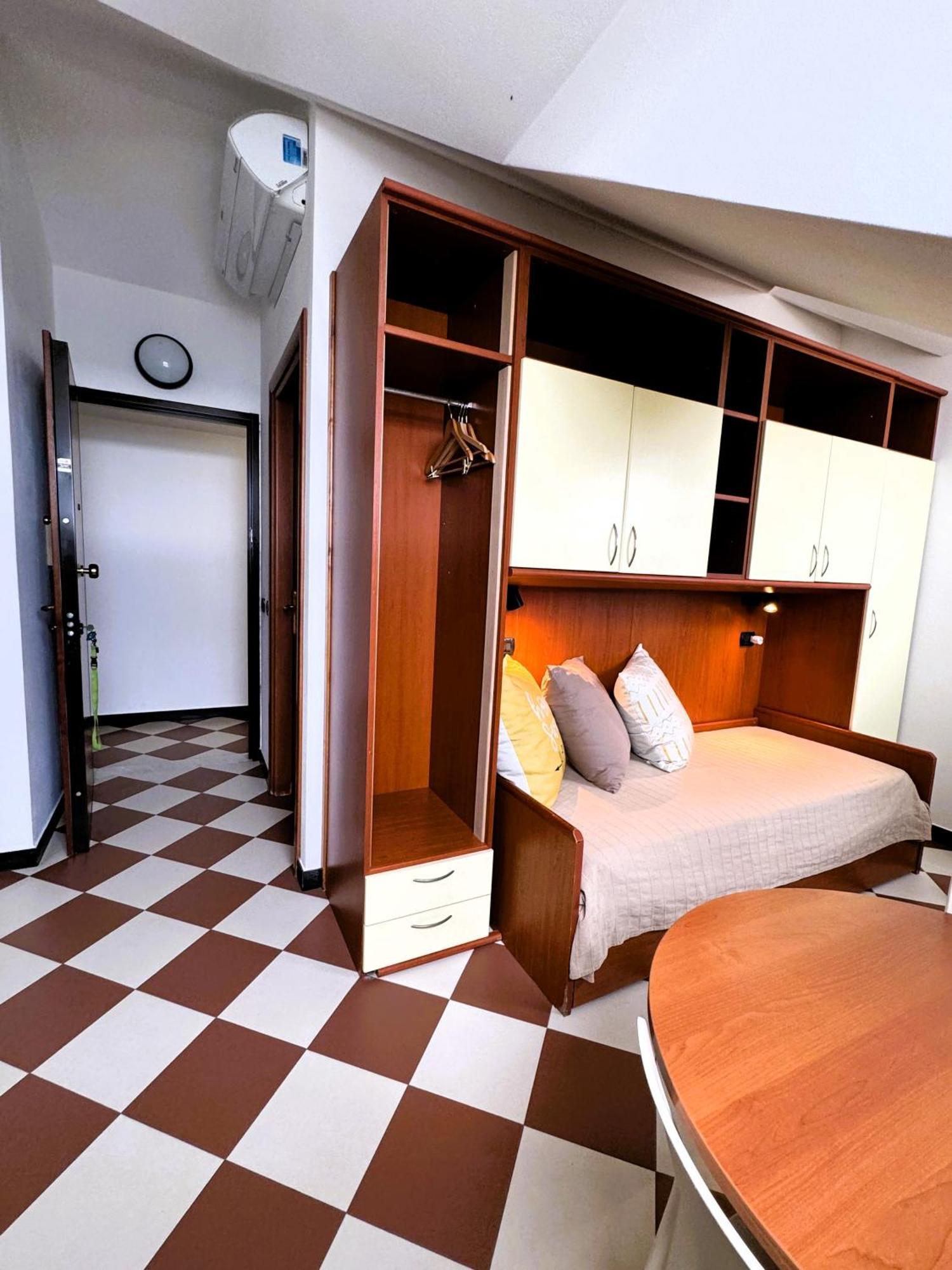 Giada Apartment Монеглия Екстериор снимка